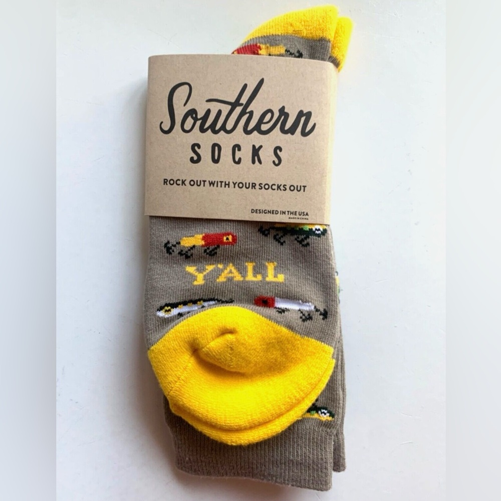 SOUTHERN SOCKS Mens OS BASS FISHING Y'ALL Crew Fish Lures Cotton Blend NWT